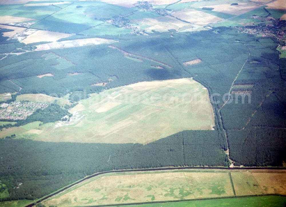 Aerial photograph Neustadt-Glewe / Mecklenburg - Vorpommern - Flugplatz von Neustadt Glewe in Mecklenburg - Vorpommern