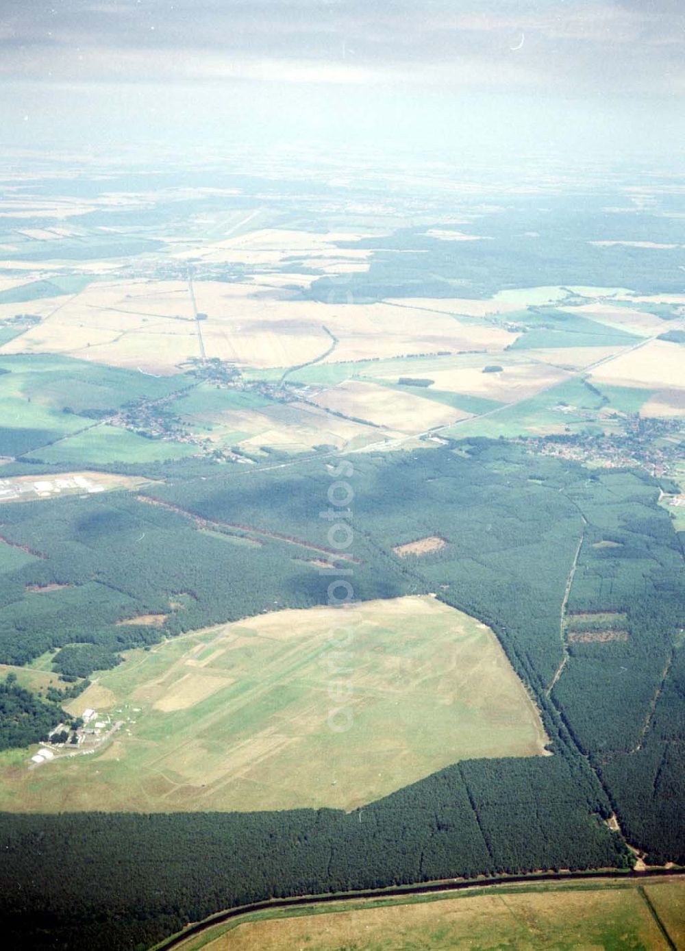 Neustadt-Glewe / Mecklenburg - Vorpommern from above - Flugplatz von Neustadt Glewe in Mecklenburg - Vorpommern