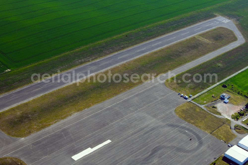 Aerial photograph Obermehler - Runway with tarmac terrain of airfield Obermehler-Schlotheim in Obermehler in the state Thuringia, Germany