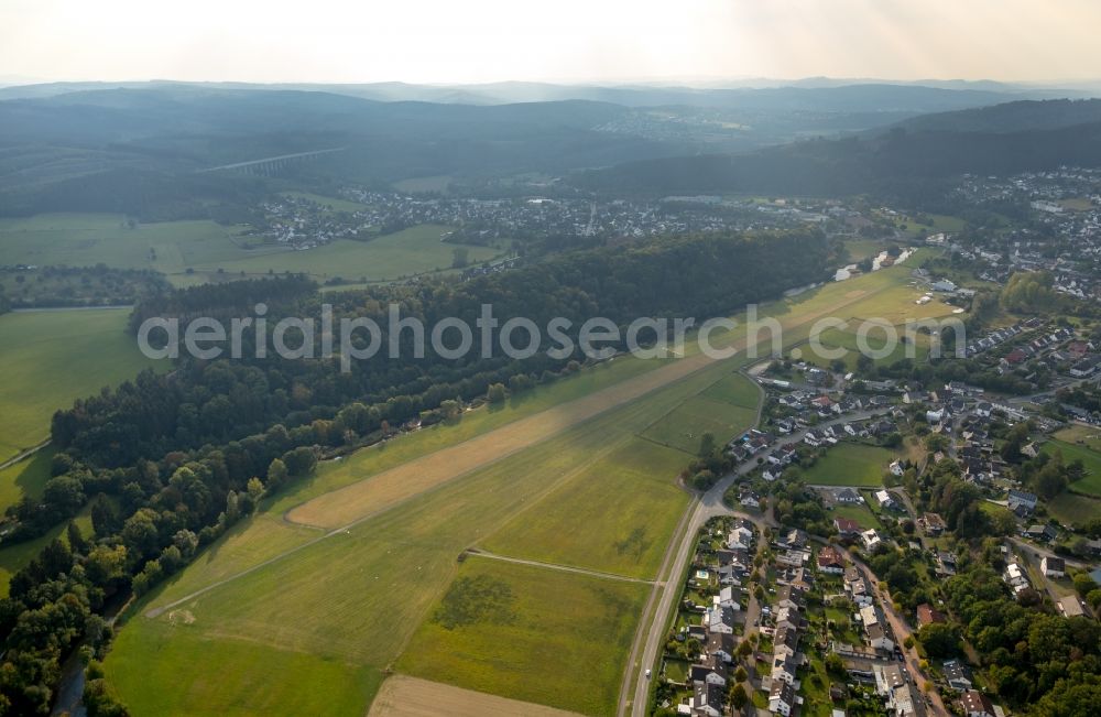 Aerial photograph Arnsberg - Airfield Oeventrop in the district Oeventrop in Arnsberg in the state of North Rhine-Westphalia, Germany