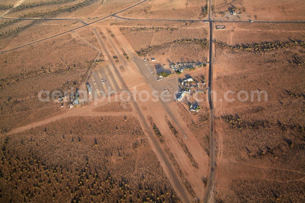 Aerial photograph Peoria - In the desert landscape of Arizona northwest of Phoenix in Peoria in the United States there is the Pleasant Valley Airport for powered flight and gliding