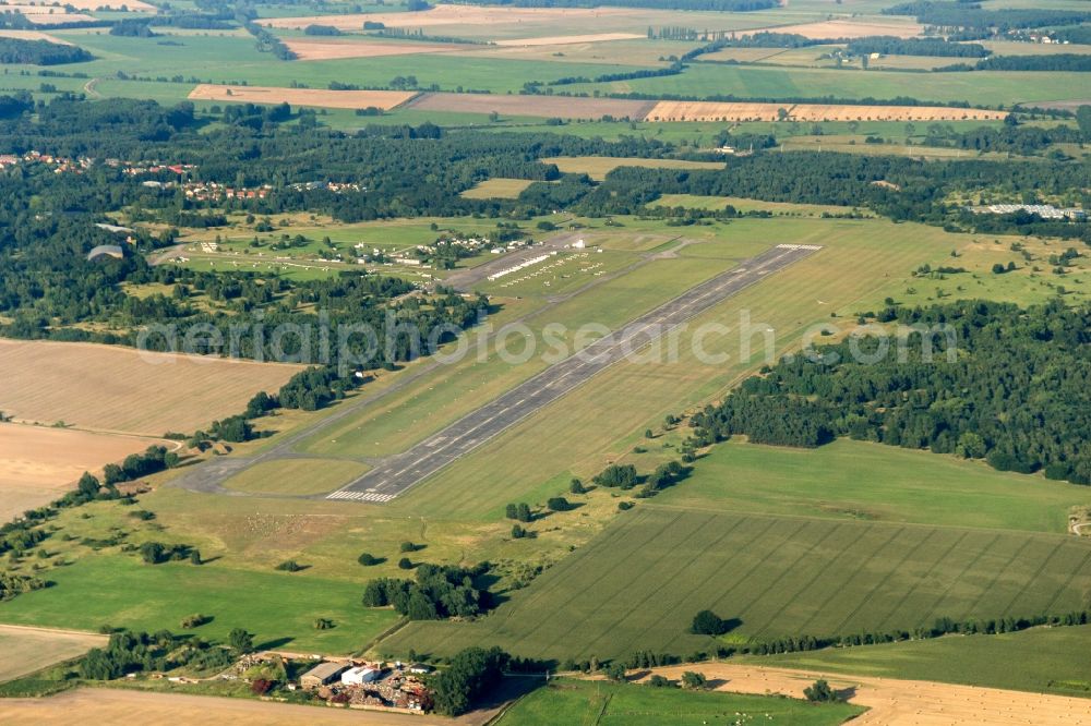 Aerial photograph Stendal - Runway with tarmac terrain of airfield Stendal in Stendal in the state Saxony-Anhalt