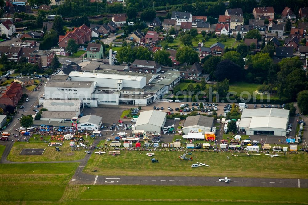 Hamm from above - Aerodrome and flight day on the grounds of the Hamm-Lippewiesen in Hamm in North Rhine-Westphalia