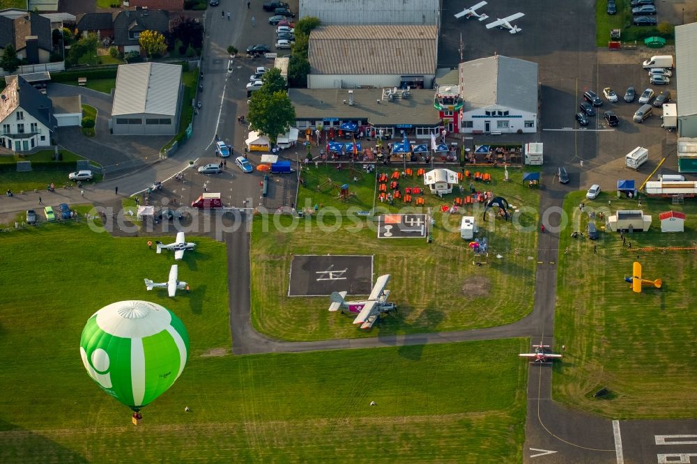 Hamm from above - Aerodrome and flight day on the grounds of the Hamm-Lippewiesen in Hamm in North Rhine-Westphalia