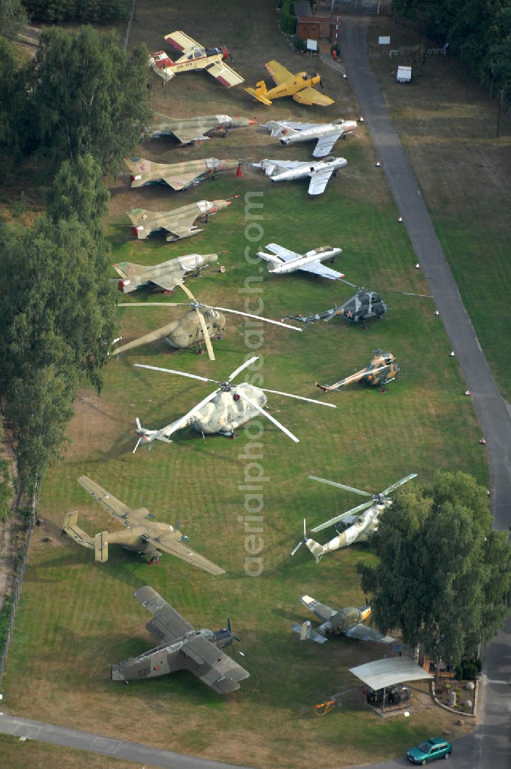 Aerial image Cottbus - Blick auf das Flugplatzmuseum Cottbus in Brandenburg. Das Museum befindet sich auf einem Areal von über 20.000 Quadratmetern und präsentiert mit Militärflugzeugen, Agrarfliegern und Helikoptern die Geschichte der Luftfahrt. Kontakt: Flugplatzmuseum Cottbus e.V., Fichtestr. 1, 03046 Cottbus, Tel. +49 035 532 004,