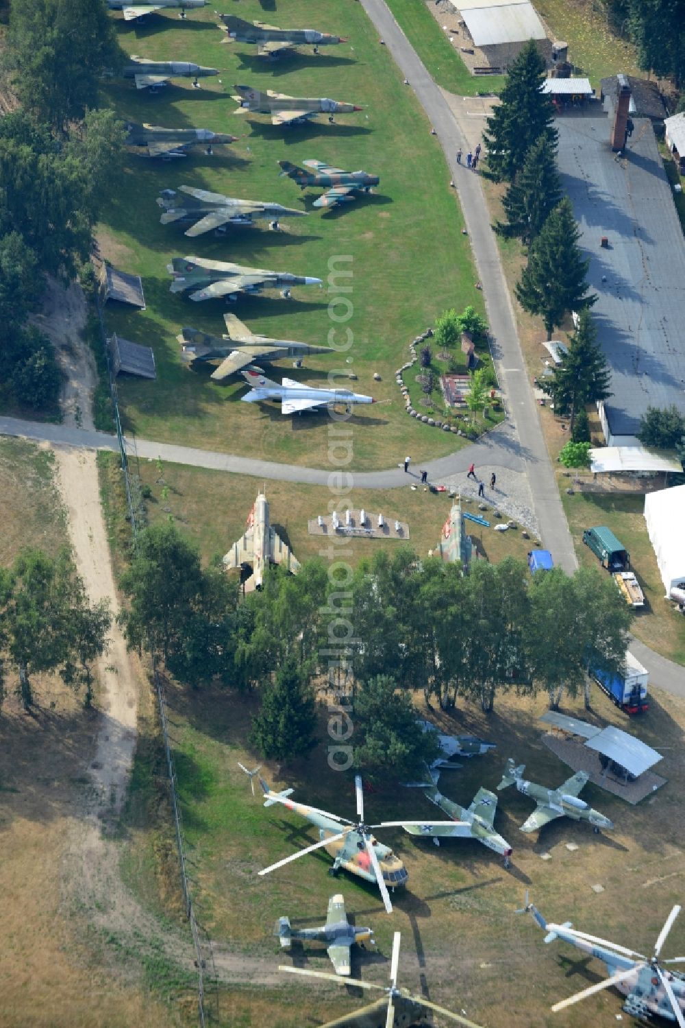 Cottbus from the bird's eye view: View of the Airfield Museum on the site of the former airfield Cottbus. Covering an area of 20,000 square meters military aircrafts, agricultural aircraft and helicopters and also air traffic control and vehicle technology from the history of aviation are shown. All periods are presented in detail in the museum's images and documents