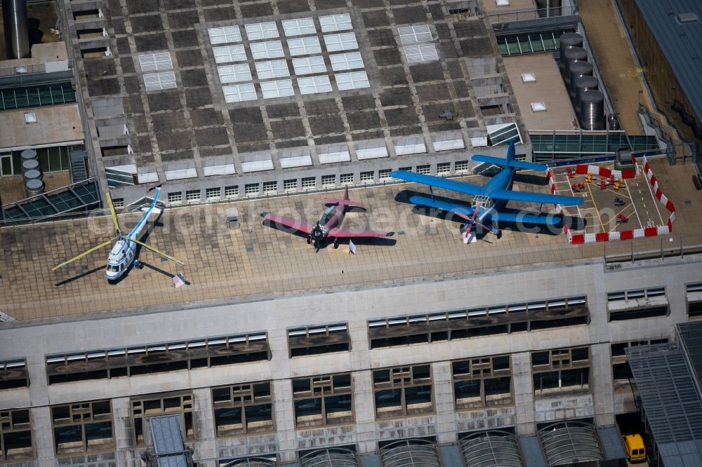 Aerial image Stuttgart - Aircraft auf of Besucherterrasse on the airport in Stuttgart in the state Baden-Wuerttemberg, Germany