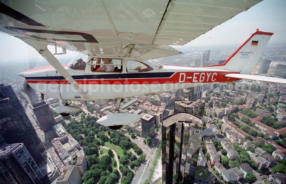 Aerial photograph Frankfurt am Main - Cessna 172 with the identifier D-EGYC Aircraft in flight over the airspace in Frankfurt in the state Hesse, Germany