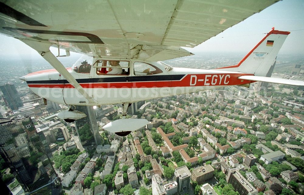 Frankfurt am Main from above - Cessna 172 with the identifier D-EGYC Aircraft in flight over the airspace in Frankfurt in the state Hesse, Germany