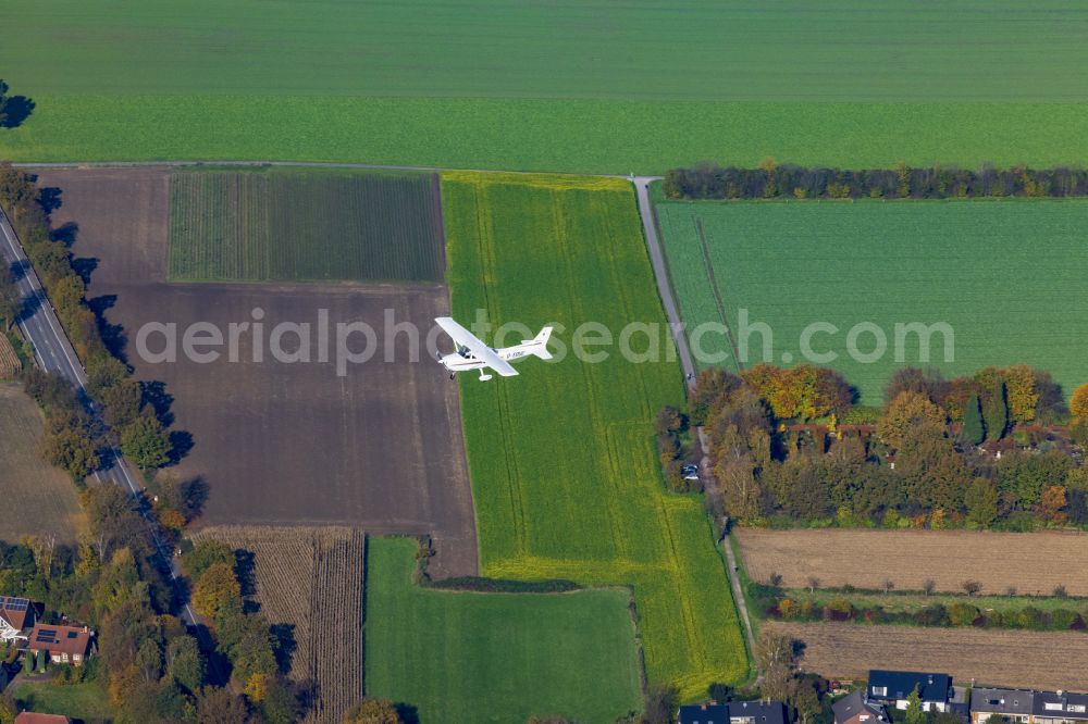 Aerial image Olfen - Aircraft in flight over the airspace in Olfen in the state North Rhine-Westphalia, Germany