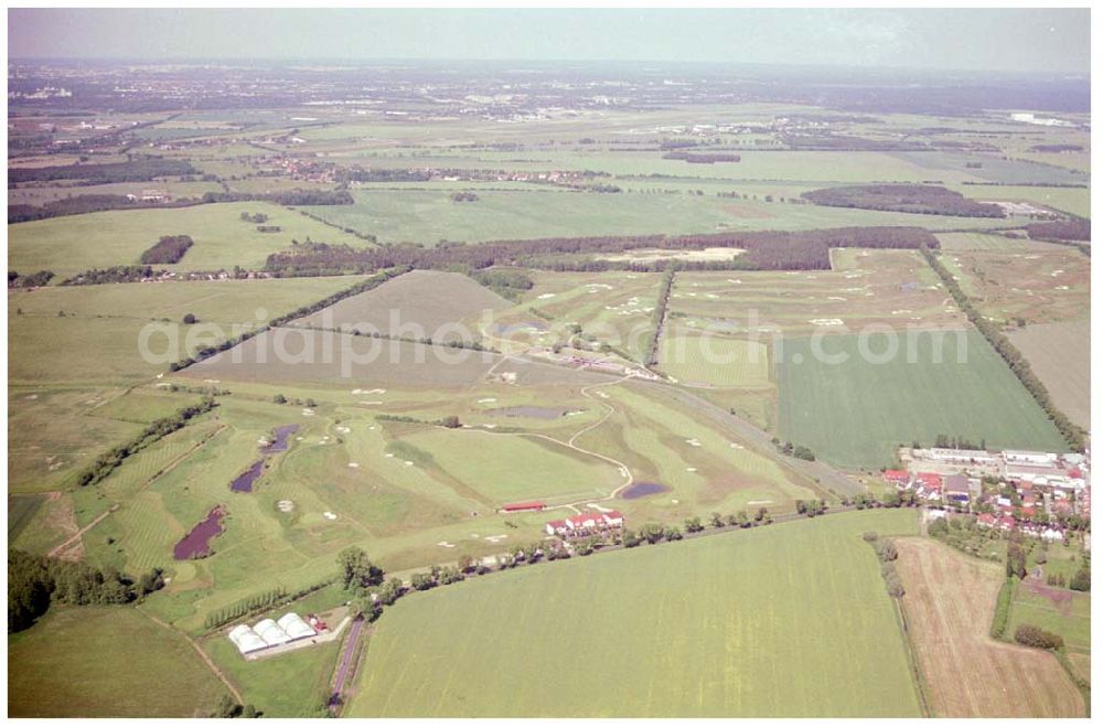 Groß Kienitz / Brandenburg from above - 29.05.2004 Groß-Kienitz / BRB Golfcenter Groß Kienitz Verwaltungsgesellschaft mbH, Herr Markus Fränkle, Friedrichstraße 150, 10117 Berlin, Tel.: 20394043, Fax: 20394022