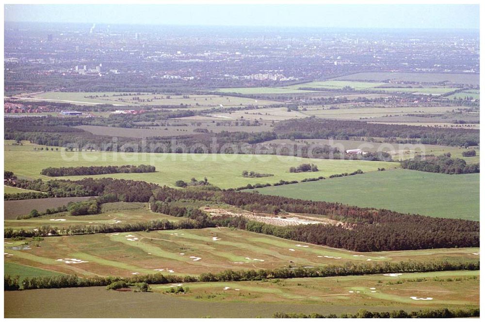 Aerial photograph Groß Kienitz / Brandenburg - 29.05.2004 Groß-Kienitz / BRB Golfcenter Groß Kienitz Verwaltungsgesellschaft mbH, Herr Markus Fränkle, Friedrichstraße 150, 10117 Berlin, Tel.: 20394043, Fax: 20394022