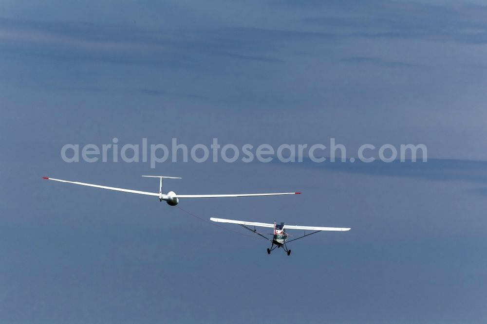 Aerial image Hamm - Aerotowing association with an Aeronca Champion 7GCB D ECVY as a tow plane and a power-seater sailplane DG 300 over Hamm in North Rhine-Westphalia