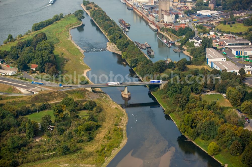 Aerial photograph Wesel - River - bridge construction over the river Lippe in Wesel in the state North Rhine-Westphalia