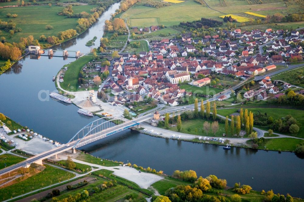 Volkach from the bird's eye view: River - bridge construction crossing the Main river zwischen Astheim und Volkach in the state , Germany