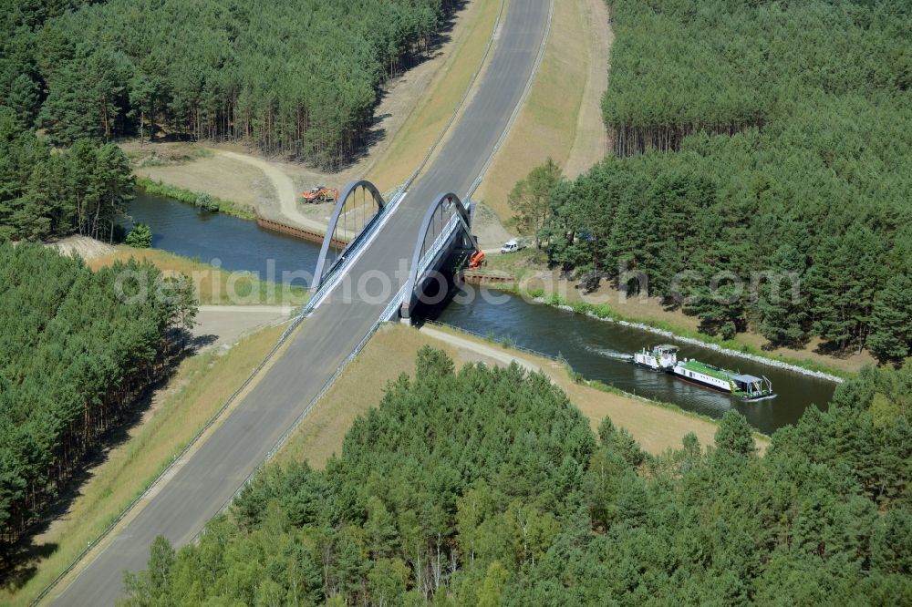 Aerial image Ziltendorf - River - bridge construction ueber den Oder-Spree-Kanal entlang der Ortsumgehung der B112 near Ziltendorf in the state Brandenburg