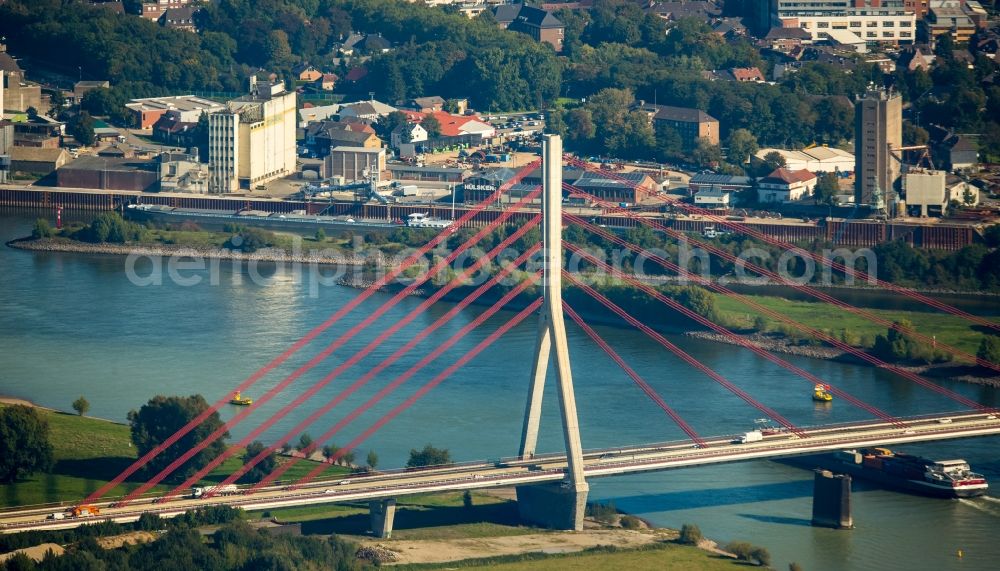 Aerial photograph Wesel - River - bridge construction above the river rhine in Wesel in the state North Rhine-Westphalia