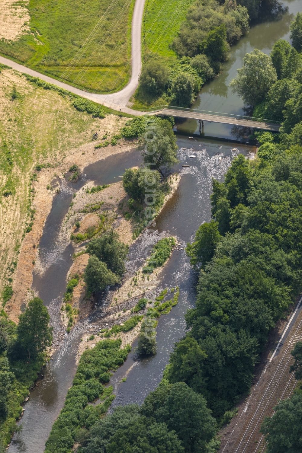 Arnsberg from the bird's eye view: River - bridge construction ueber of Ruhr in Arnsberg in the state North Rhine-Westphalia, Germany