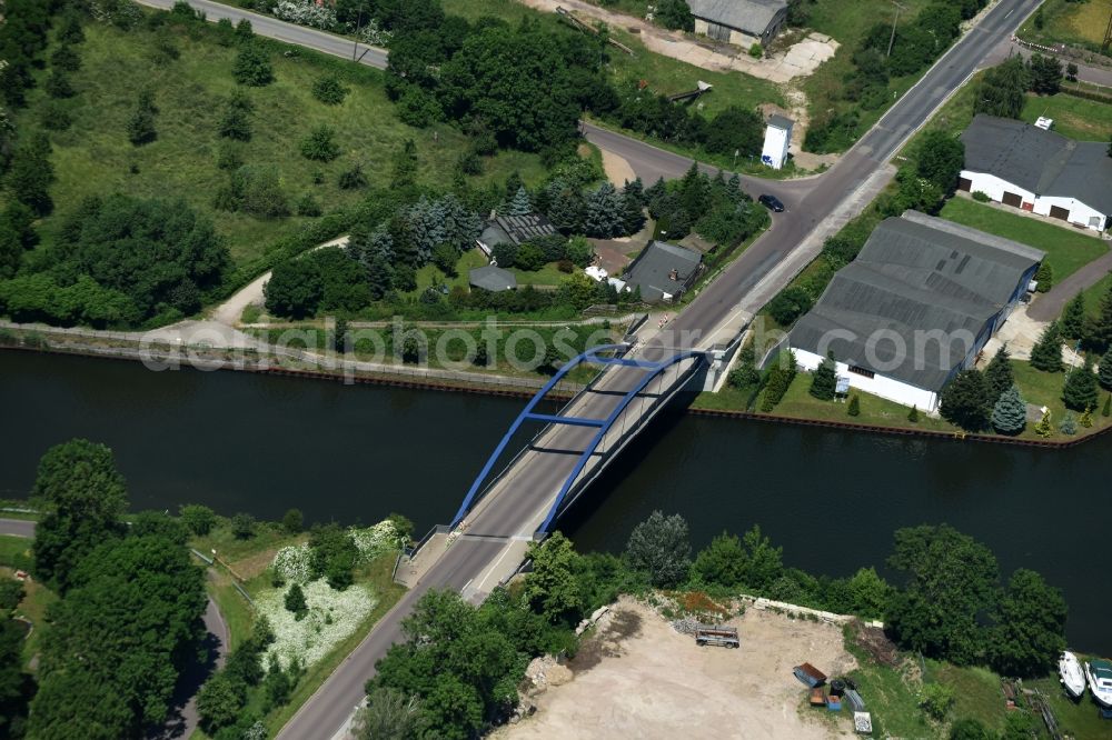 Aerial photograph Burg - River - bridge construction Blumenthaler Strassenbruecke over the Elbe-Havel-Channel in Burg in the state Saxony-Anhalt