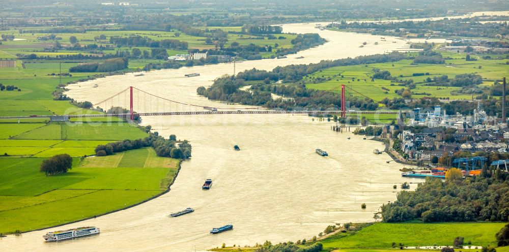 Emmerich am Rhein from above - River - bridge construction Federal state road B220 crossing Rhine River in Emmerich am Rhein in the state North Rhine-Westphalia