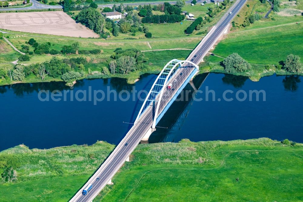 Aerial photograph Tangermünde - River - bridge structure of the federal highway B188 to cross the Elbe in Tangermuende in the state Saxony-Anhalt, Germany