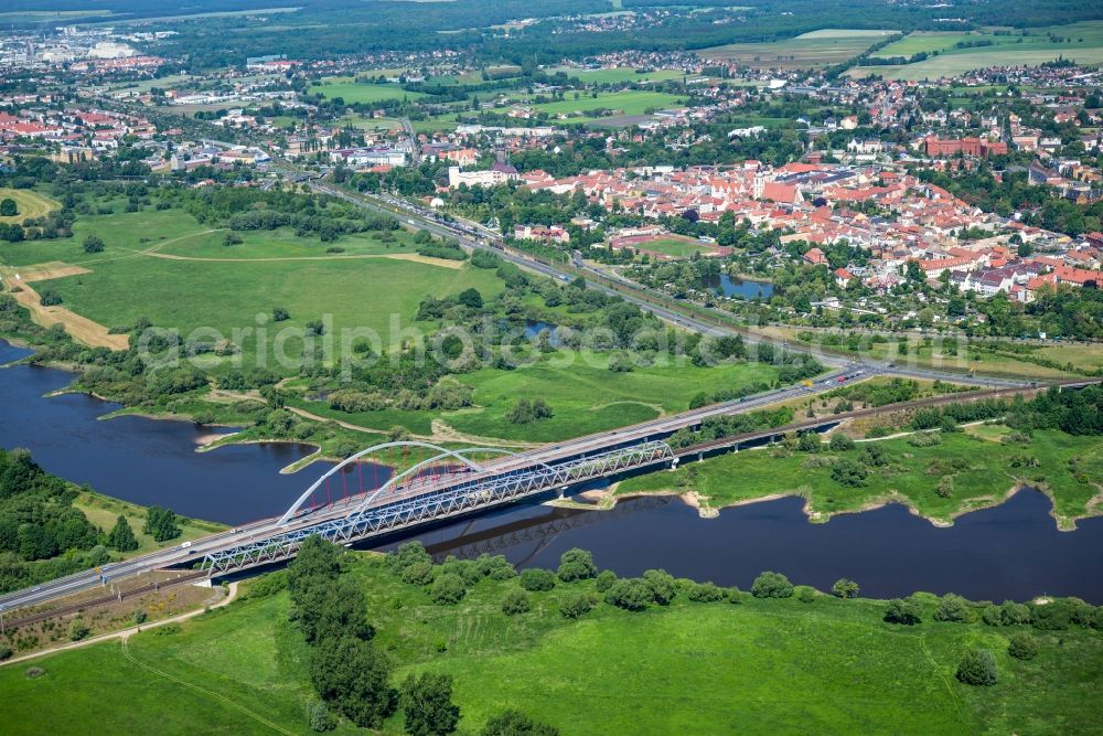 Lutherstadt Wittenberg from the bird's eye view: River - bridge construction Elbe in Lutherstadt Wittenberg in the state Saxony-Anhalt, Germany