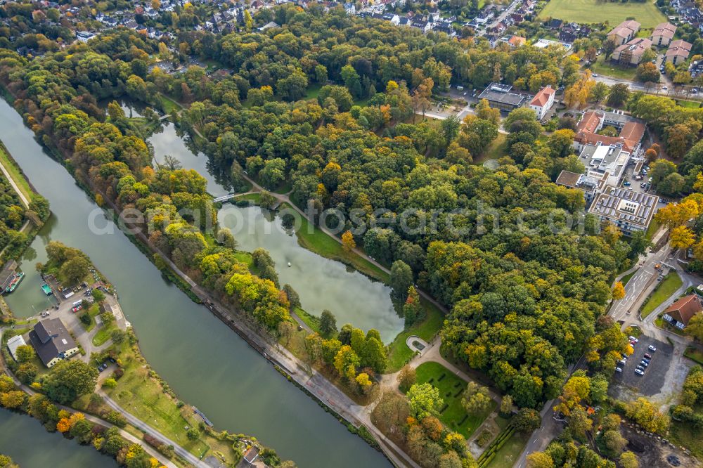 Aerial photograph Hamm - River - bridge construction on Faehrstrasse along the Datteln-Hamm-Kanal and the Lippe in the district Heessen in Hamm in the state North Rhine-Westphalia, Germany