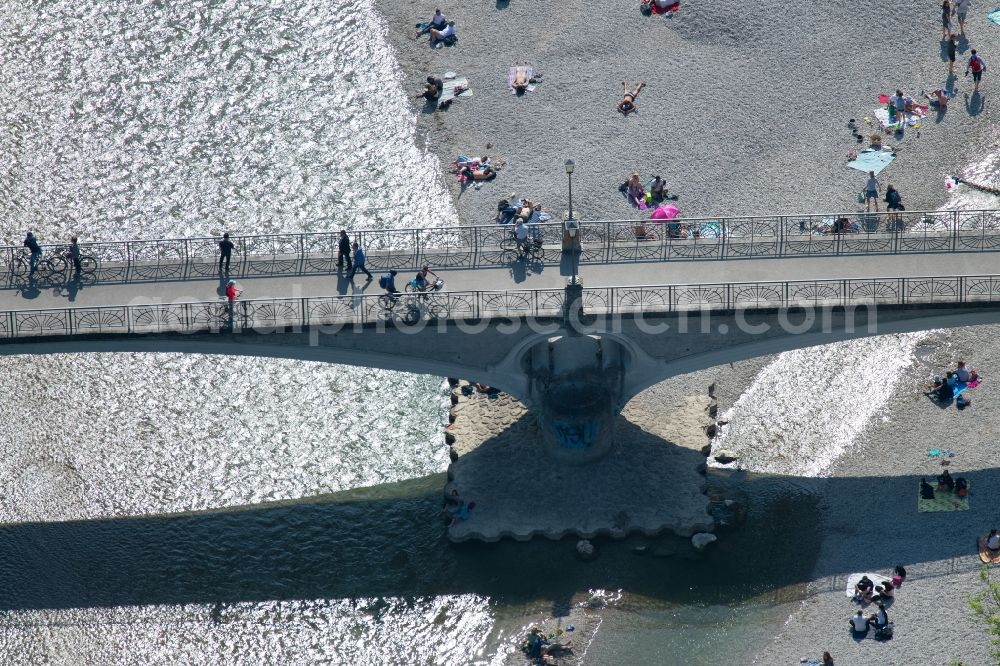 Aerial photograph München - River bridge structure Kabelsteg over the Isar in the district Au-Haidhausen in Munich in the state Bavaria, Germany