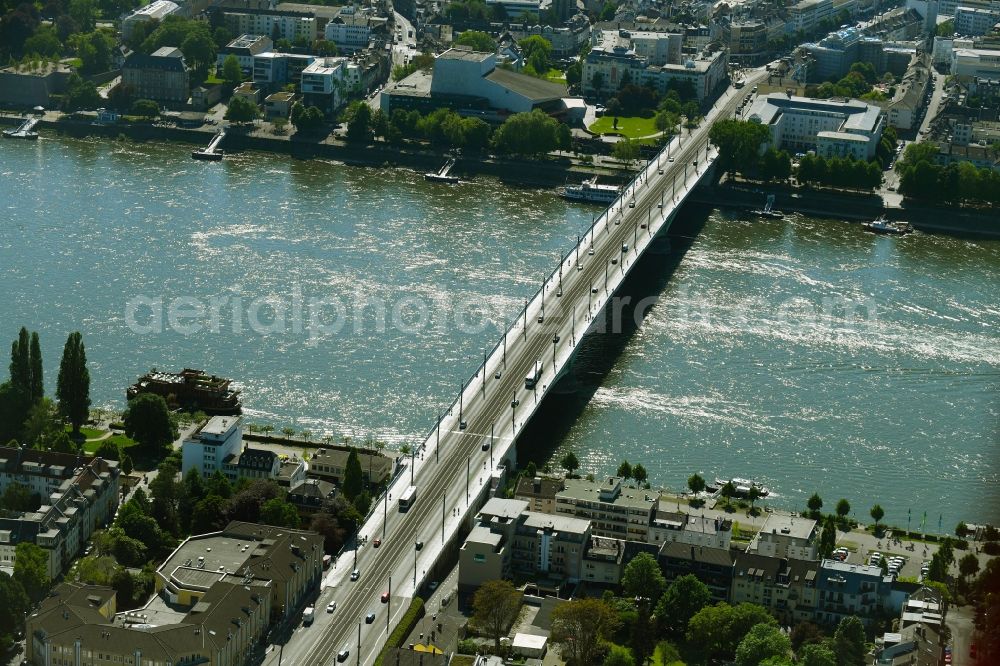 Bonn from the bird's eye view: River - bridge construction Kennedybruecke across the Rhine in Bonn in the state North Rhine-Westphalia, Germany