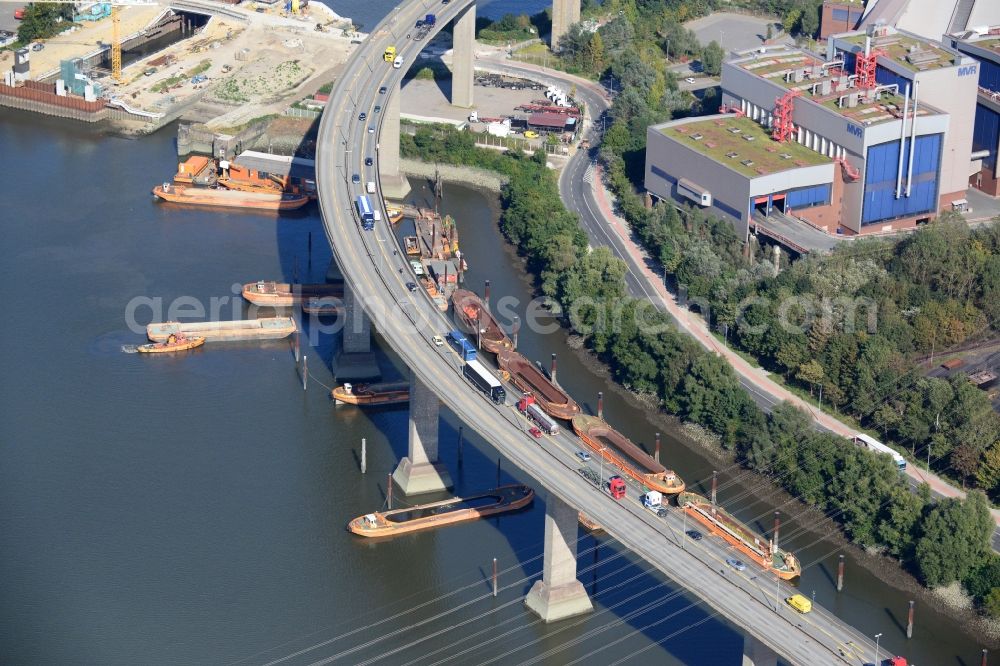 Aerial photograph Hamburg - River - bridge construction Koehlbrandbruecke over the port Rugenberger Hafen in the district Steinwerder in Hamburg, Germany