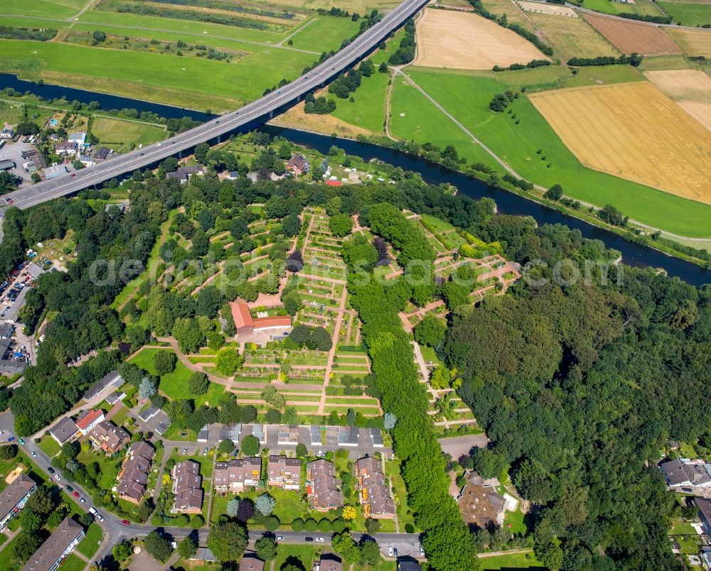 Hattingen from above - River - bridge structure Klosterstrasse over the Ruhr in Hattingen in North Rhine-Westphalia. The focus of the Catholic cemetery III in Hattingen - Blankstein