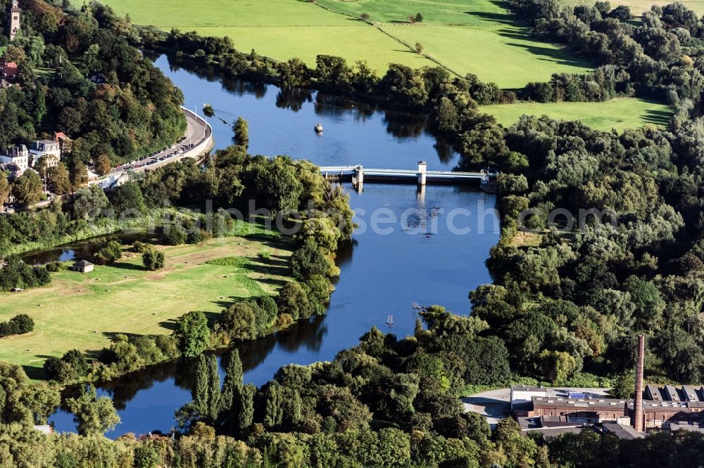 Mülheim an der Ruhr from the bird's eye view: River - bridge construction in Muelheim on the Ruhr in the state North Rhine-Westphalia