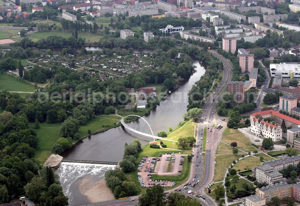 Dessau from the bird's eye view: City view River - bridge construction Neue Muldebruecke in Dessau-Rosslau in the state Saxony-Anhalt, Germany