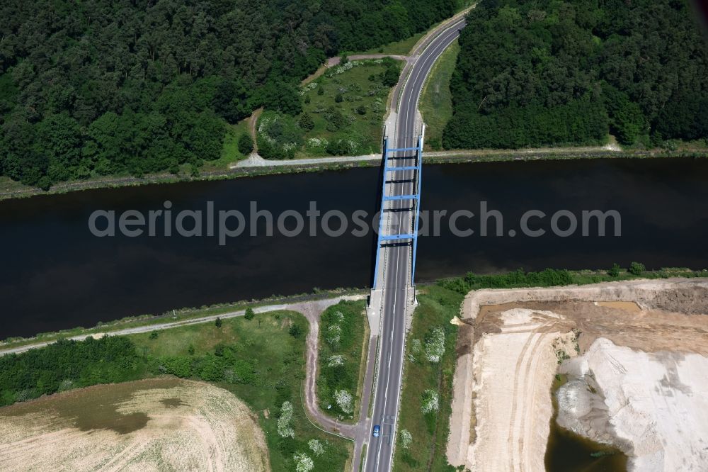 Aerial photograph Burg - River - bridge construction Parchauer Strassenbruecke over the Elbe-Havel-Channel in Burg in the state Saxony-Anhalt