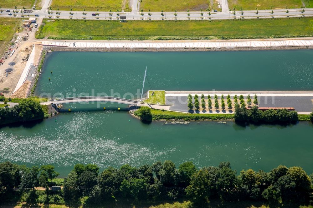 Gelsenkirchen from the bird's eye view: River - bridge construction on Rhein-Herne-Kanal in Gelsenkirchen in the state North Rhine-Westphalia, Germany