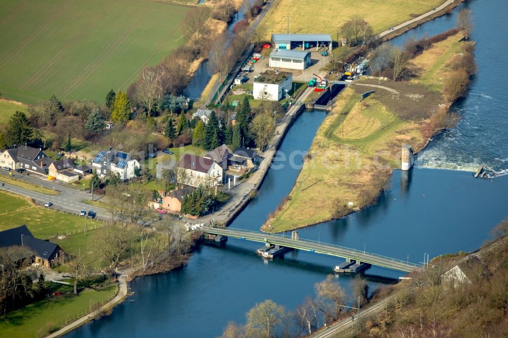 Aerial image Hattingen - River - bridge construction about the Ruhr in Hattingen in the state North Rhine-Westphalia, Germany