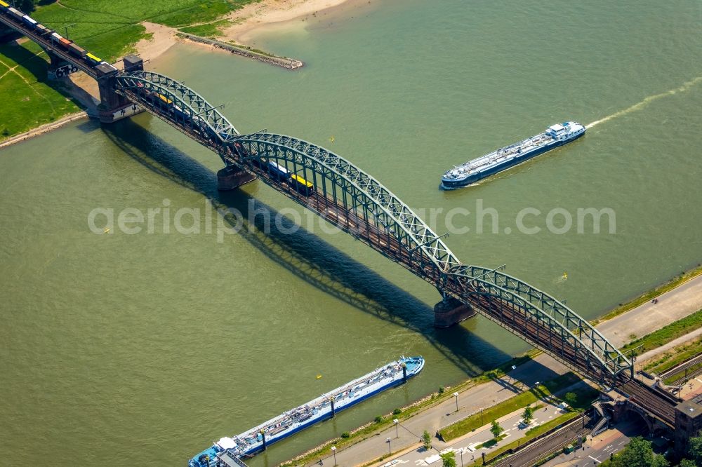 Köln from the bird's eye view: River - bridge construction Suedbruecke over the rhine river in Cologne in the state North Rhine-Westphalia, Germany