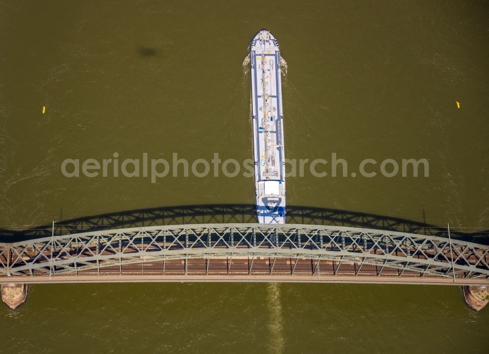 Köln from the bird's eye view: River - bridge construction Suedbruecke over the rhine river in Cologne in the state North Rhine-Westphalia, Germany