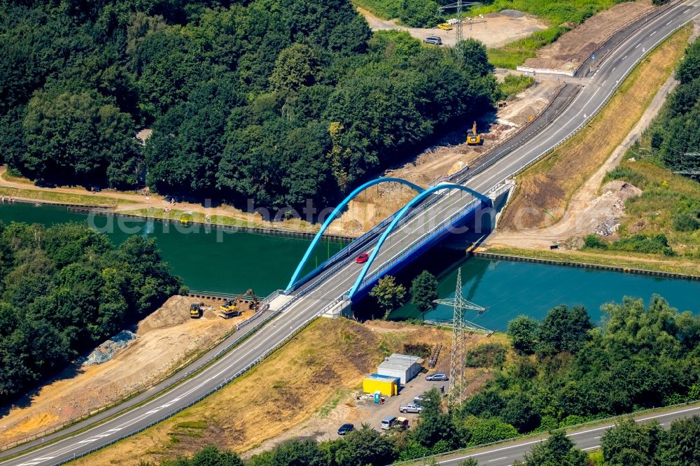 Aerial image Marl - River - bridge construction Weser-Datteln-Kanal aloung the Hervester Strasse in Marl in the state North Rhine-Westphalia