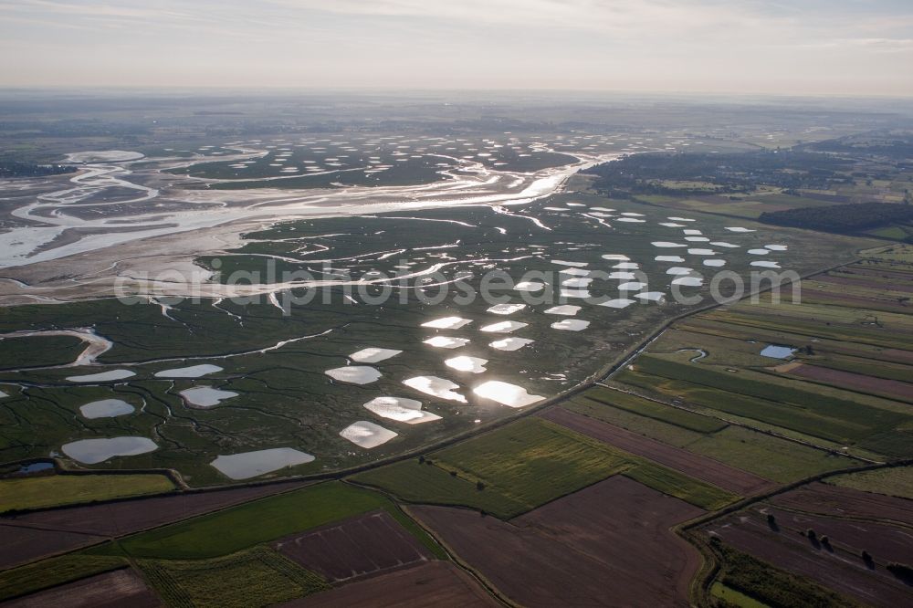 Aerial photograph Saint-Valery-sur-Somme - River Delta and estuary of Somme in Saint-Valery-sur-Somme in Picardie, France