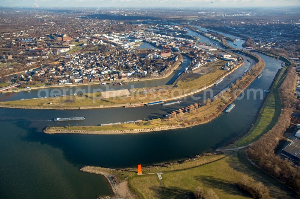 Aerial photograph Duisburg - River Delta and estuary der Ruhr in the Rhein in Duisburg in the state North Rhine-Westphalia