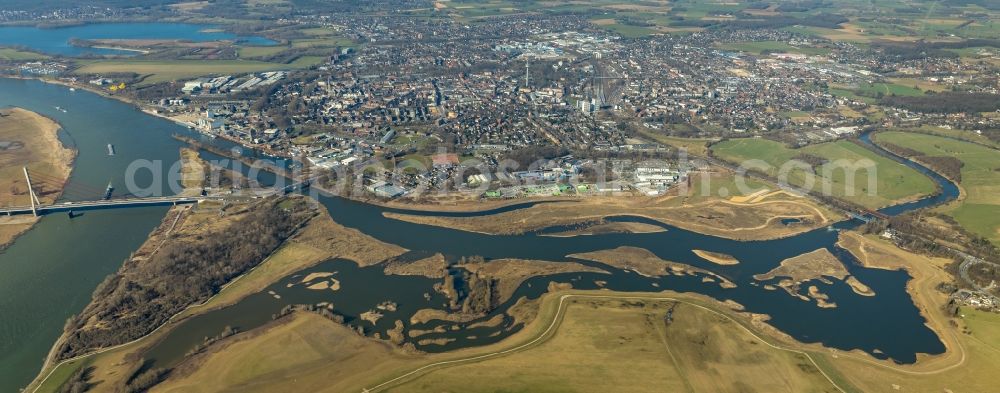 Aerial photograph Wesel - River Delta and estuary between lippe and rhine in the district Lippedorf in Wesel in the state North Rhine-Westphalia, Germany