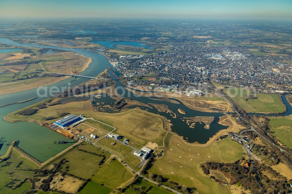 Wesel from the bird's eye view: River Delta and estuary between lippe and rhine in the district Lippedorf in Wesel in the state North Rhine-Westphalia, Germany