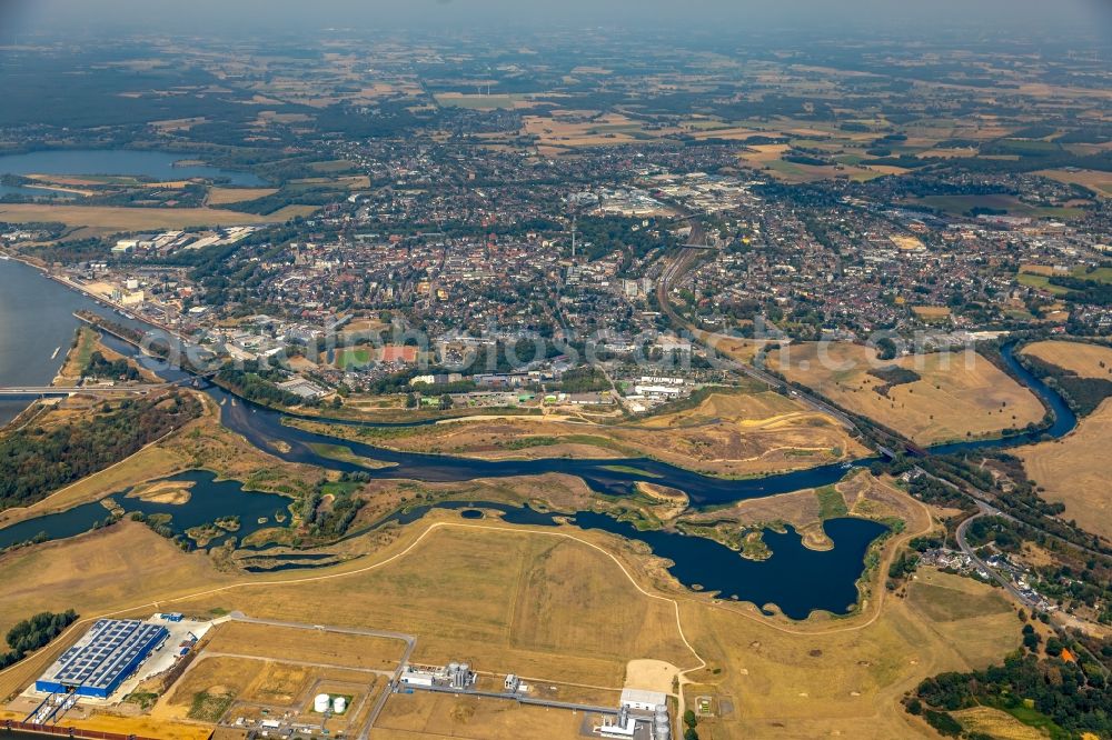 Wesel from above - River Delta and estuary between lippe and rhine in the district Lippedorf in Wesel in the state North Rhine-Westphalia, Germany