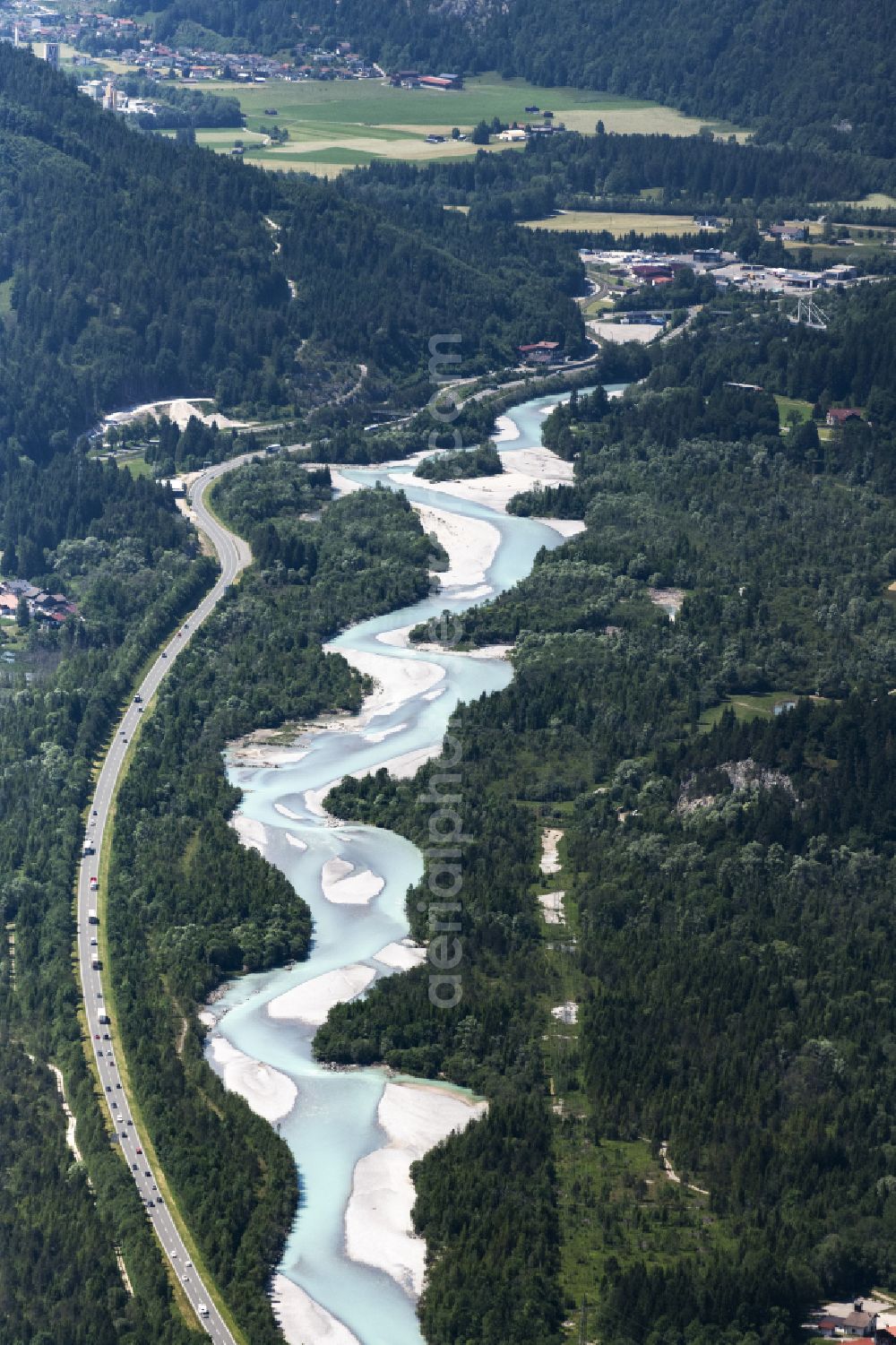 Aerial image Pinswang - Meandering, serpentine curve of river of Lech in Pinswang in Tirol, Austria