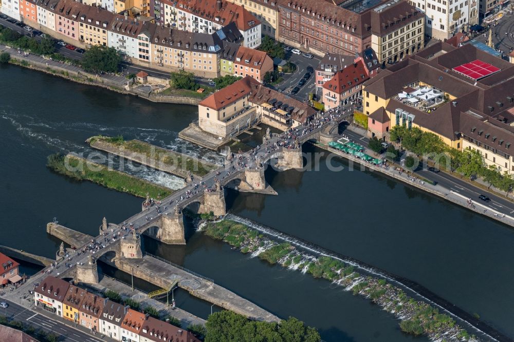 Würzburg from the bird's eye view: River - bridge construction Alte Mainbruecke in the district Altstadt in Wuerzburg in the state Bavaria, Germany