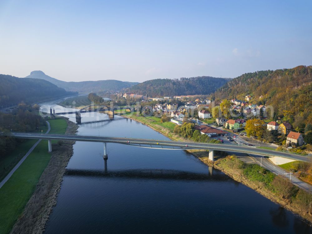 Bad Schandau from the bird's eye view: River - bridge structure (B 172) for crossing the Elbe at Schandauer Strasse in Bad Schandau, Elbe Sandstone Mountains in the federal state of Saxony, Germany