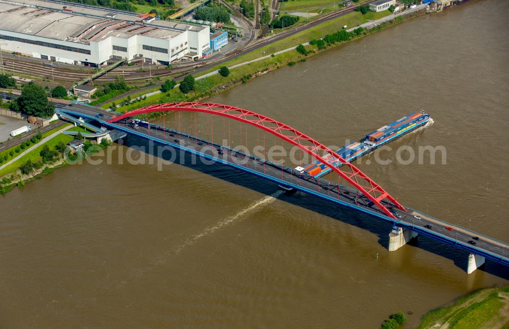 Duisburg from above - River - bridge construction ueber den Rhein Bruecke of Solidaritaet on street Moerser Strasse in the district Hochfeld in Duisburg at Ruhrgebiet in the state North Rhine-Westphalia, Germany