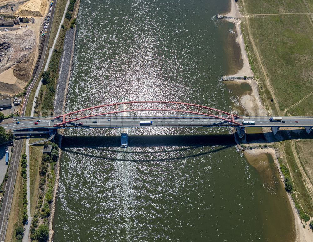 Duisburg from above - River - bridge construction ueber den Rhein Bruecke of Solidaritaet on street Moerser Strasse in the district Hochfeld in Duisburg at Ruhrgebiet in the state North Rhine-Westphalia, Germany