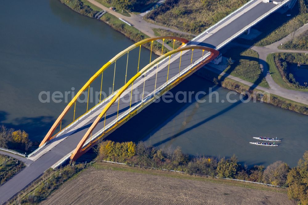 Aerial image Datteln - River - bridge structure for crossing Dattelner-Meer-Bogen over the Dortmund-Ems-Canal in Datteln in the Ruhr area in the federal state of North Rhine-Westphalia, Germany